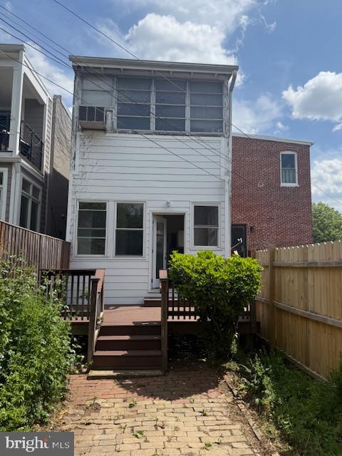 331 5TH ST SE, WASHINGTON, District Of Columbia 20003, 5 Bedrooms Bedrooms, ,3 BathroomsBathrooms,Residential,For sale,331 5TH ST SE,DCDC2196670 MLS # DCDC2196670
