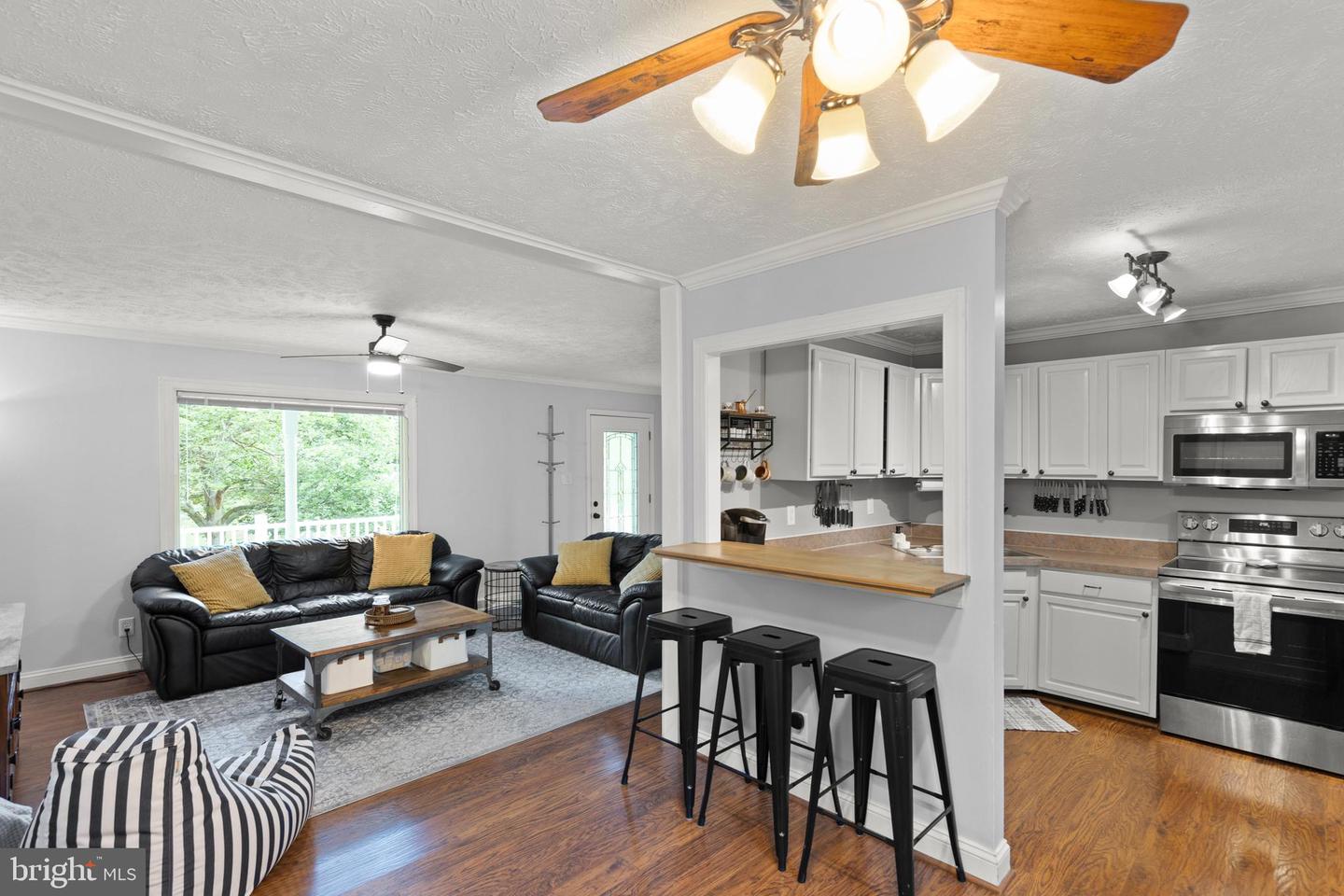 200 DOGWOOD RD, WINCHESTER, Virginia 22602, 3 Bedrooms Bedrooms, ,1 BathroomBathrooms,Residential,For sale,200 DOGWOOD RD,VAFV2033618 MLS # VAFV2033618