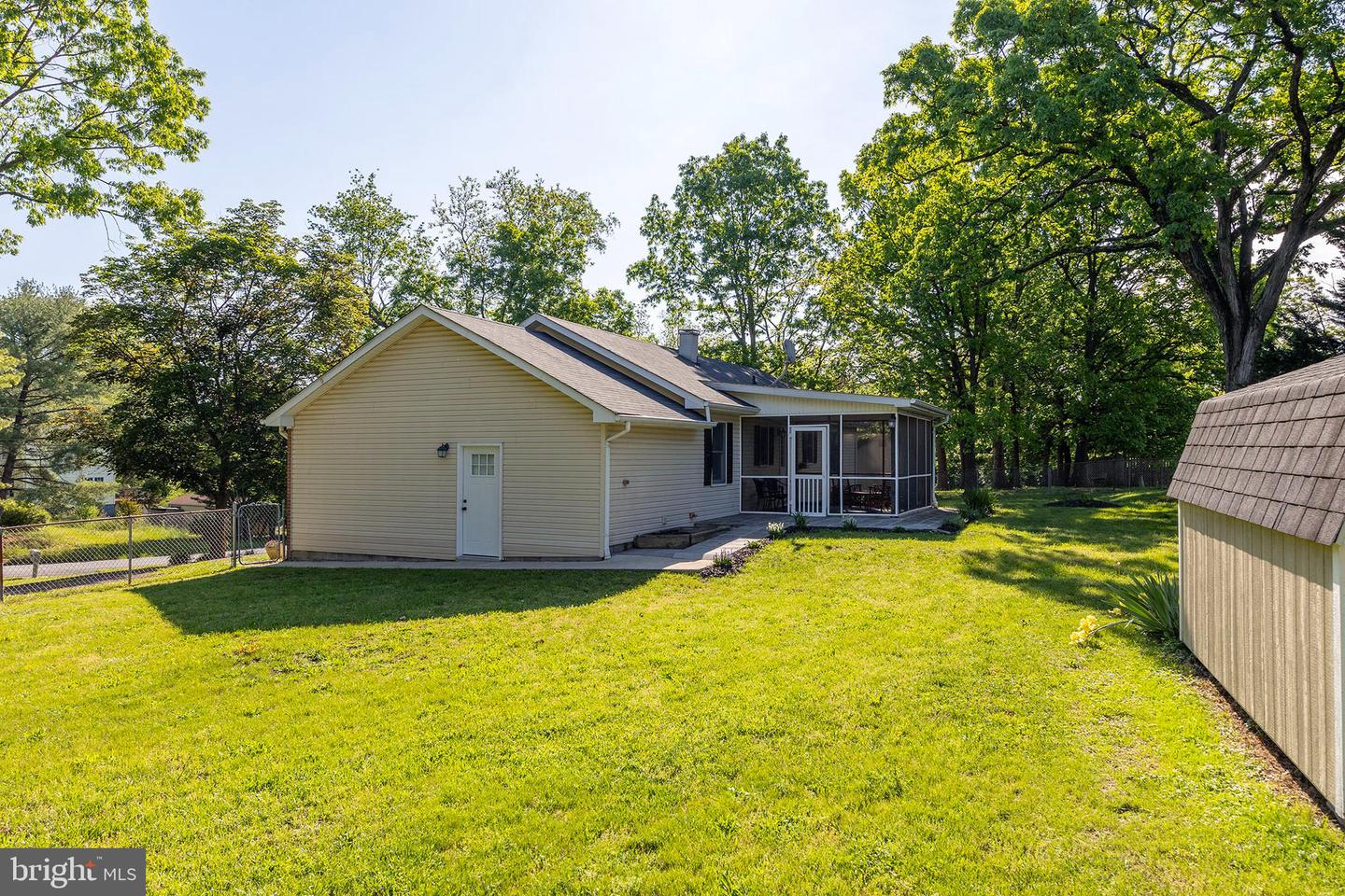 200 DOGWOOD RD, WINCHESTER, Virginia 22602, 3 Bedrooms Bedrooms, ,1 BathroomBathrooms,Residential,For sale,200 DOGWOOD RD,VAFV2033618 MLS # VAFV2033618