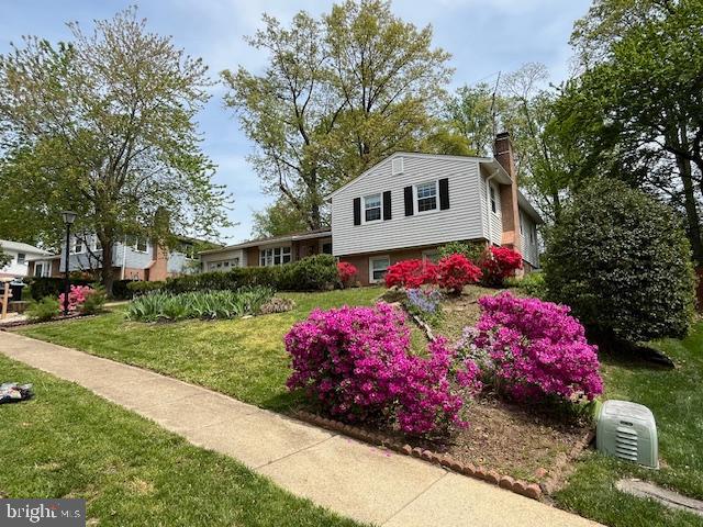 7007 GILLINGS RD, SPRINGFIELD, Virginia 22152, 5 Bedrooms Bedrooms, ,2 BathroomsBathrooms,Residential,For sale,7007 GILLINGS RD,VAFX2236326 MLS # VAFX2236326