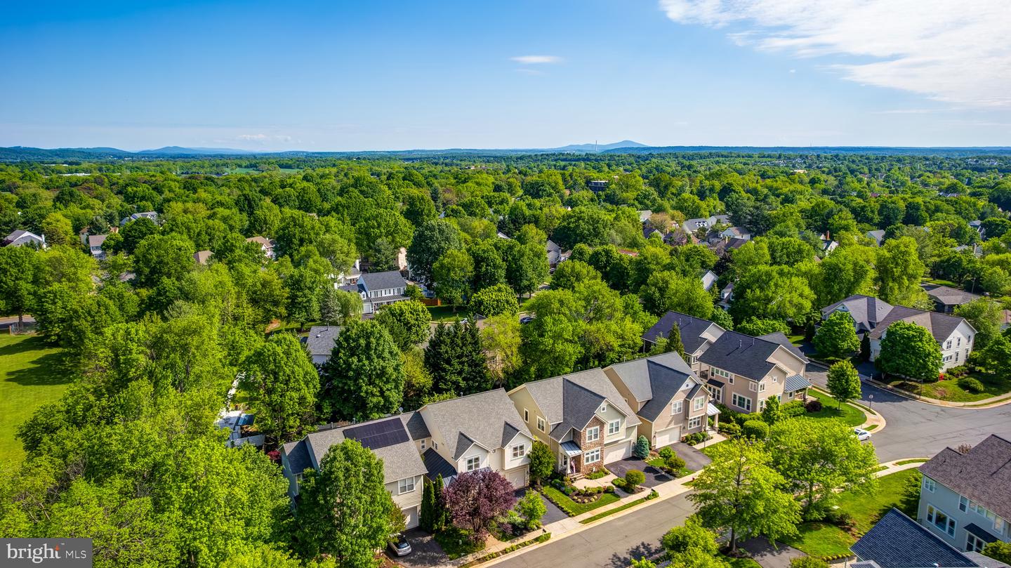 488 MARSHALL DR NE, LEESBURG, Virginia 20176, 5 Bedrooms Bedrooms, ,3 BathroomsBathrooms,Residential,For sale,488 MARSHALL DR NE,VALO2094934 MLS # VALO2094934