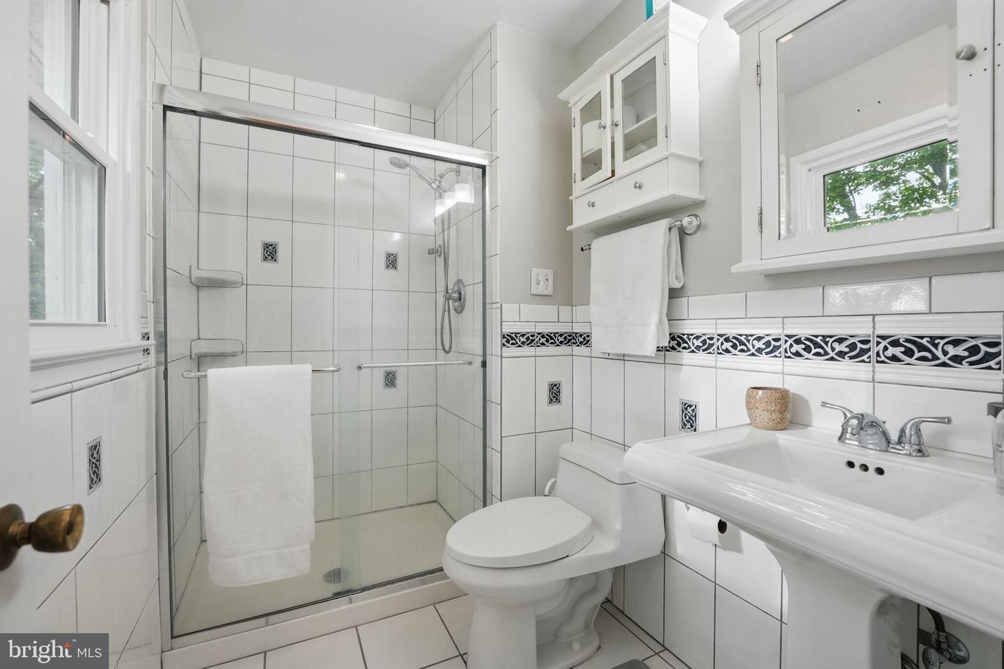 9237 KRISTIN LN, FAIRFAX, Virginia 22032, 4 Bedrooms Bedrooms, ,2 BathroomsBathrooms,Residential,For sale,9237 KRISTIN LN,VAFX2237088 MLS # VAFX2237088
