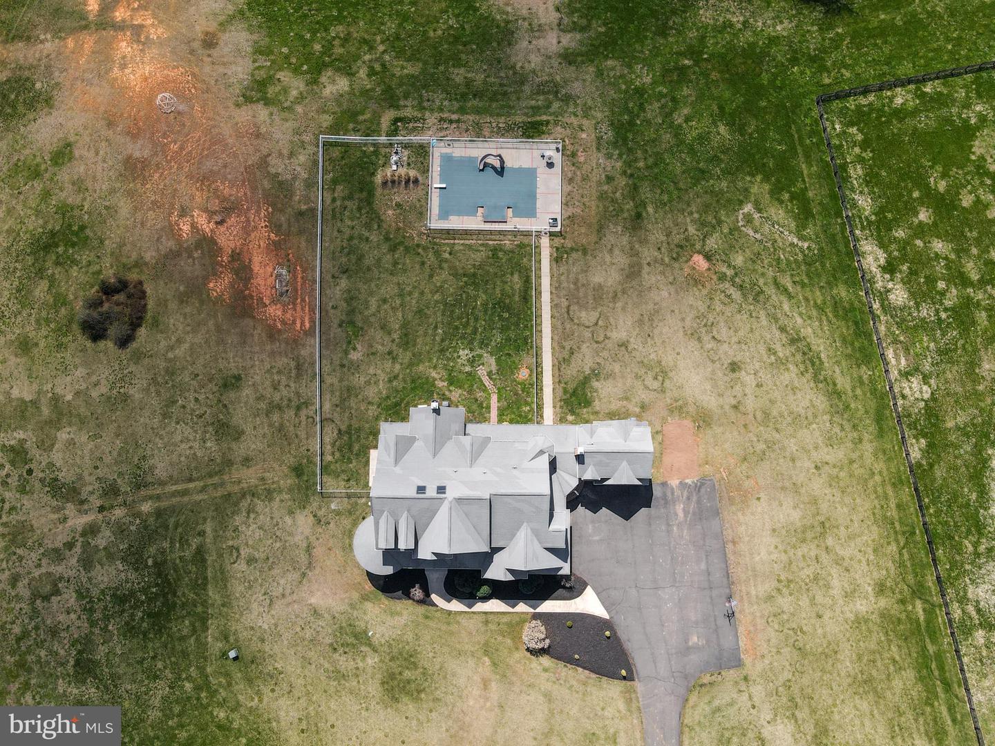 10150 HEDRICK FARM LN, MIDLAND, Virginia 22728, 7 Bedrooms Bedrooms, ,6 BathroomsBathrooms,Residential,For sale,10150 HEDRICK FARM LN,VAFQ2016418 MLS # VAFQ2016418