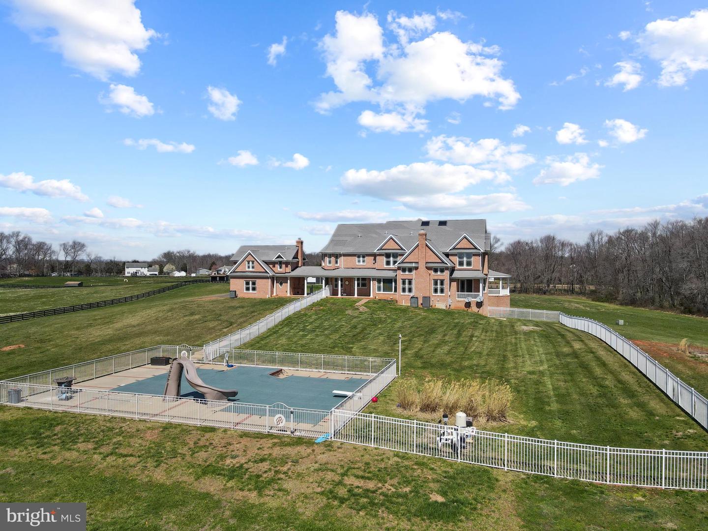 10150 HEDRICK FARM LN, MIDLAND, Virginia 22728, 7 Bedrooms Bedrooms, ,6 BathroomsBathrooms,Residential,For sale,10150 HEDRICK FARM LN,VAFQ2016418 MLS # VAFQ2016418