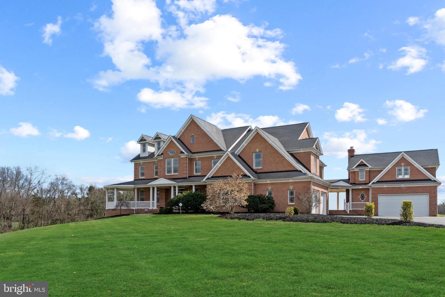 10150 HEDRICK FARM LN, MIDLAND, Virginia 22728, 7 Bedrooms Bedrooms, ,6 BathroomsBathrooms,Residential,For sale,10150 HEDRICK FARM LN,VAFQ2016418 MLS # VAFQ2016418