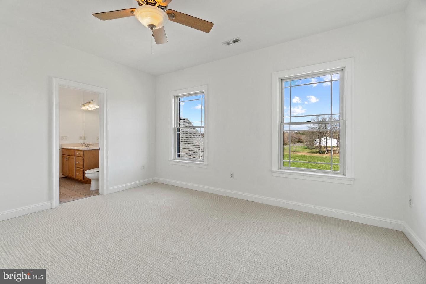 10150 HEDRICK FARM LN, MIDLAND, Virginia 22728, 7 Bedrooms Bedrooms, ,6 BathroomsBathrooms,Residential,For sale,10150 HEDRICK FARM LN,VAFQ2016418 MLS # VAFQ2016418