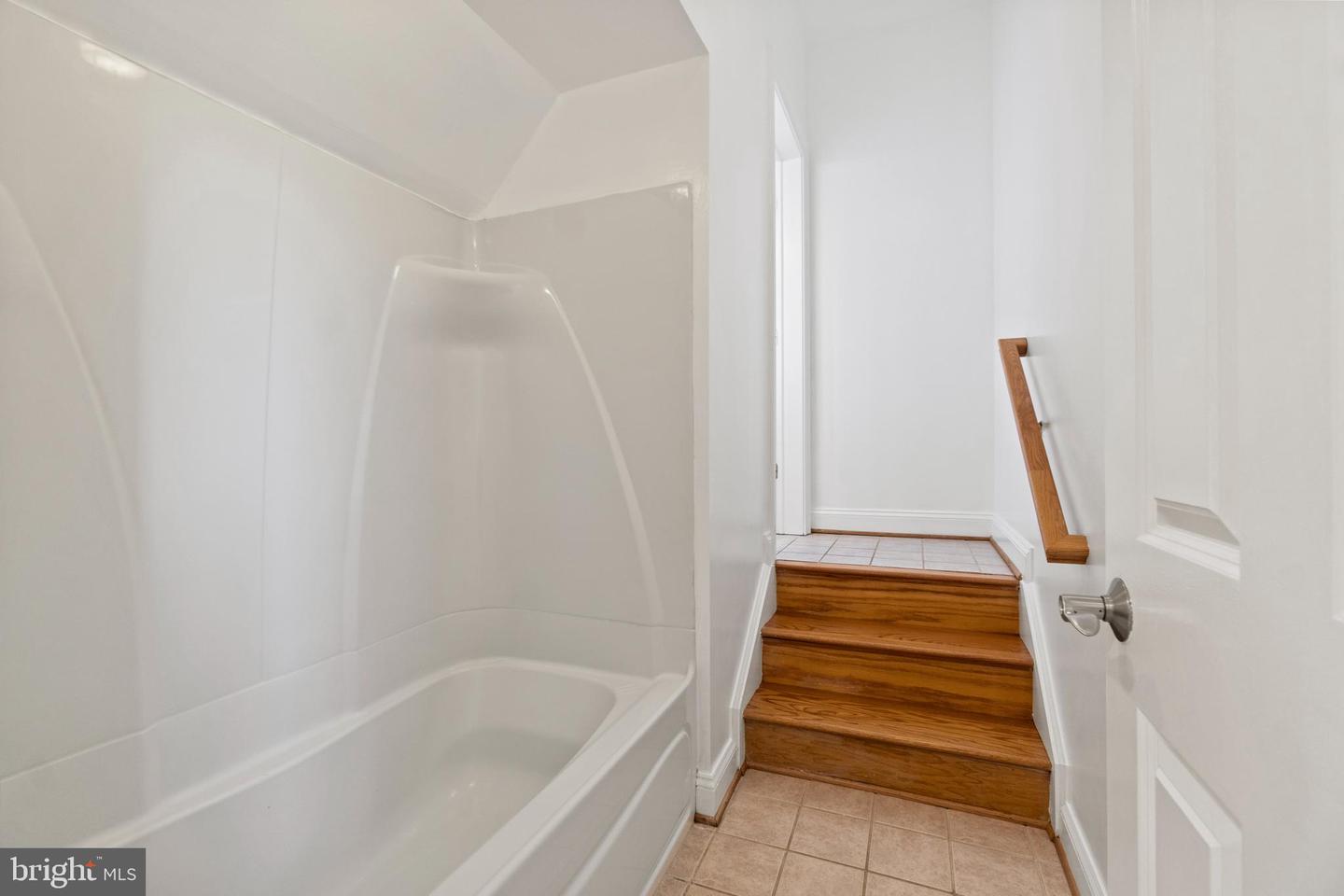 10150 HEDRICK FARM LN, MIDLAND, Virginia 22728, 7 Bedrooms Bedrooms, ,6 BathroomsBathrooms,Residential,For sale,10150 HEDRICK FARM LN,VAFQ2016418 MLS # VAFQ2016418
