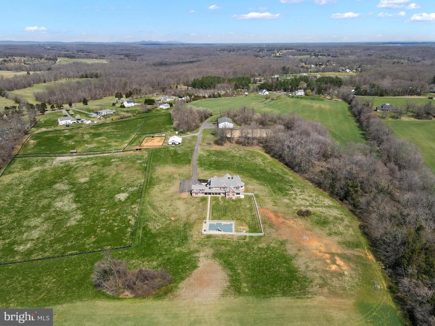 10150 HEDRICK FARM LN, MIDLAND, Virginia 22728, 7 Bedrooms Bedrooms, ,6 BathroomsBathrooms,Residential,For sale,10150 HEDRICK FARM LN,VAFQ2016418 MLS # VAFQ2016418