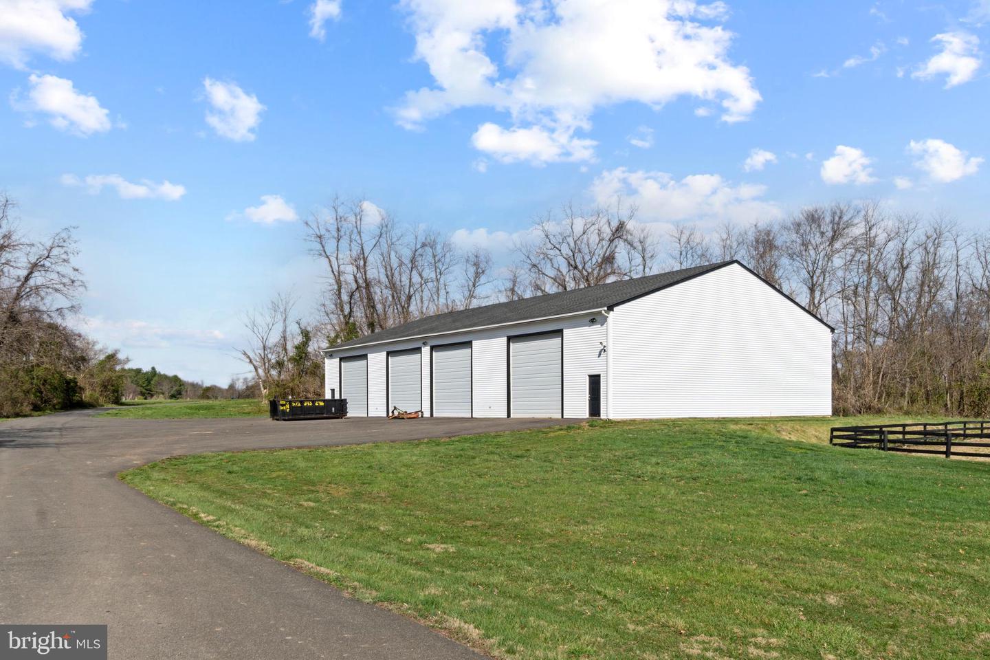 10150 HEDRICK FARM LN, MIDLAND, Virginia 22728, 7 Bedrooms Bedrooms, ,6 BathroomsBathrooms,Residential,For sale,10150 HEDRICK FARM LN,VAFQ2016418 MLS # VAFQ2016418