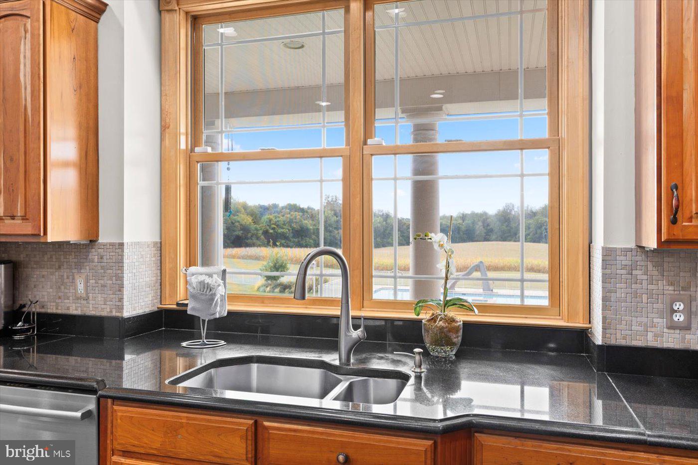 10150 HEDRICK FARM LN, MIDLAND, Virginia 22728, 7 Bedrooms Bedrooms, ,6 BathroomsBathrooms,Residential,For sale,10150 HEDRICK FARM LN,VAFQ2016418 MLS # VAFQ2016418