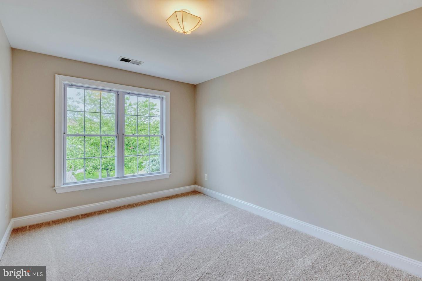 15201 WEISKOPF CT, HAYMARKET, Virginia 20169, 4 Bedrooms Bedrooms, ,3 BathroomsBathrooms,Residential,For sale,15201 WEISKOPF CT,VAPW2093502 MLS # VAPW2093502