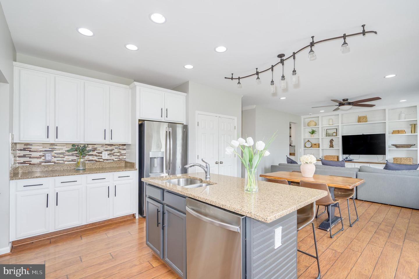 109 MANILA PL, STEPHENSON, Virginia 22656, 4 Bedrooms Bedrooms, ,3 BathroomsBathrooms,Residential,For sale,109 MANILA PL,VAFV2033818 MLS # VAFV2033818