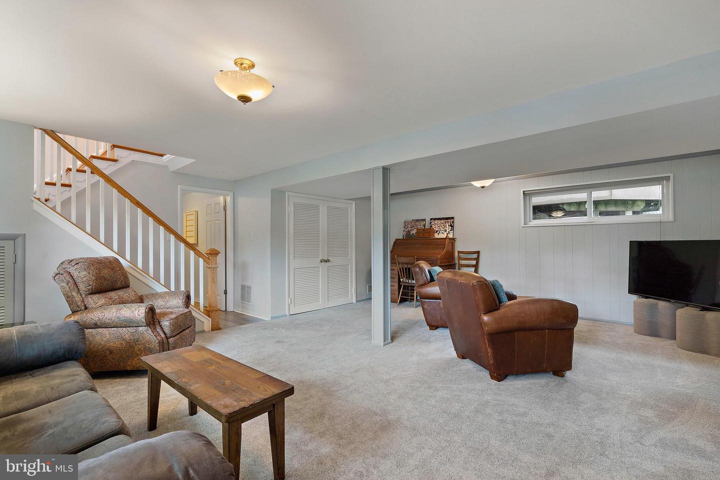 8400 CHERRY VALLEY LN, ALEXANDRIA, Virginia 22309, 5 Bedrooms Bedrooms, ,3 BathroomsBathrooms,Residential,For sale,8400 CHERRY VALLEY LN,VAFX2238156 MLS # VAFX2238156