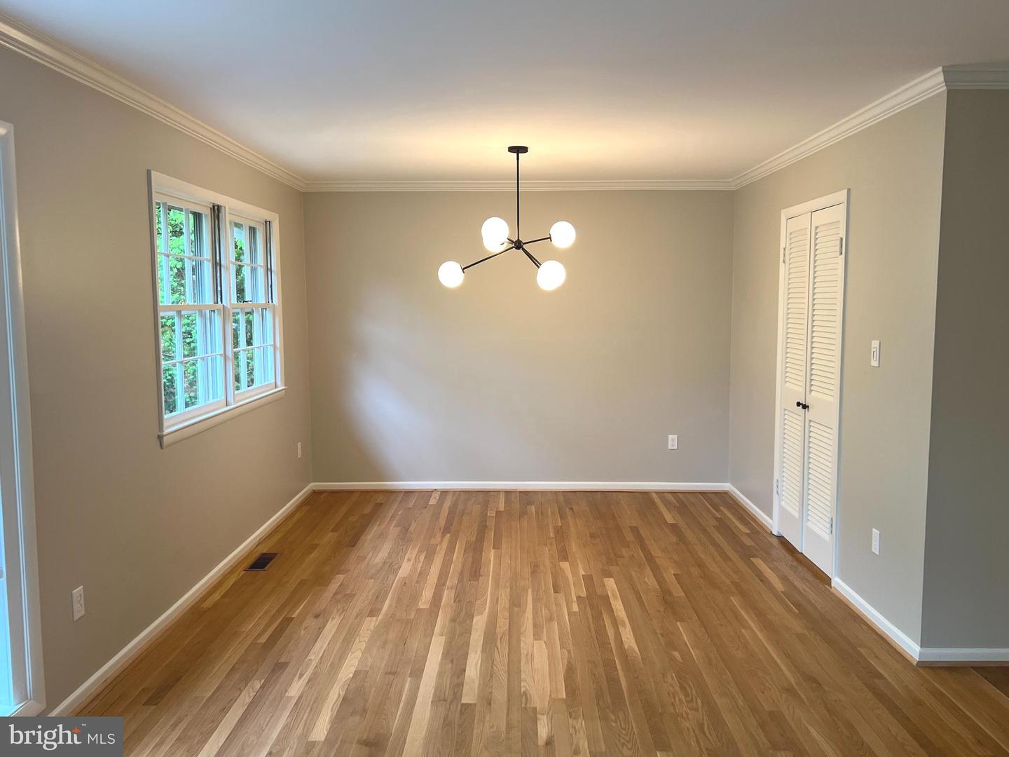 6530 LOVINGSTON CIR, SPRINGFIELD, Virginia 22150, 4 Bedrooms Bedrooms, ,2 BathroomsBathrooms,Residential,For sale,6530 LOVINGSTON CIR,VAFX2238398 MLS # VAFX2238398