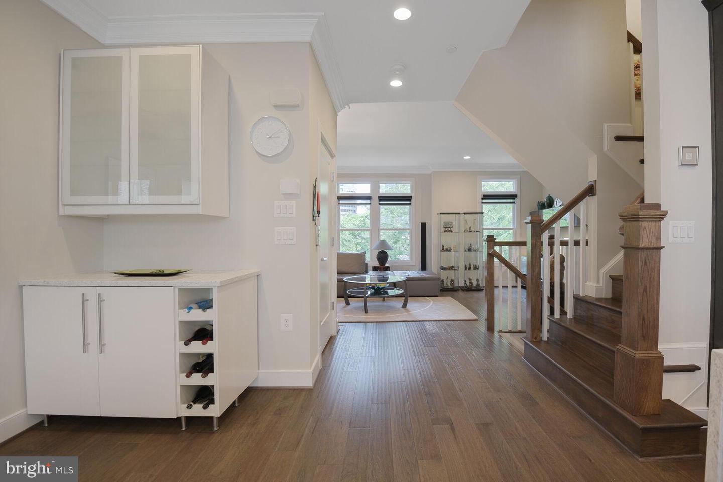 1516 16TH CT N, ARLINGTON, Virginia 22209, 3 Bedrooms Bedrooms, ,3 BathroomsBathrooms,Residential,For sale,1516 16TH CT N,VAAR2056974 MLS # VAAR2056974