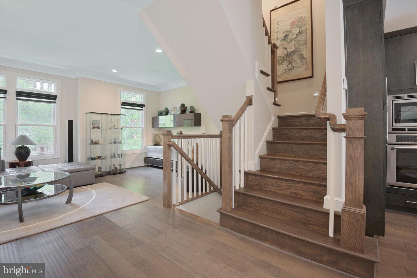1516 16TH CT N, ARLINGTON, Virginia 22209, 3 Bedrooms Bedrooms, ,3 BathroomsBathrooms,Residential,For sale,1516 16TH CT N,VAAR2056974 MLS # VAAR2056974