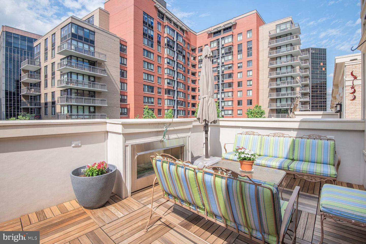 1516 16TH CT N, ARLINGTON, Virginia 22209, 3 Bedrooms Bedrooms, ,3 BathroomsBathrooms,Residential,For sale,1516 16TH CT N,VAAR2056974 MLS # VAAR2056974