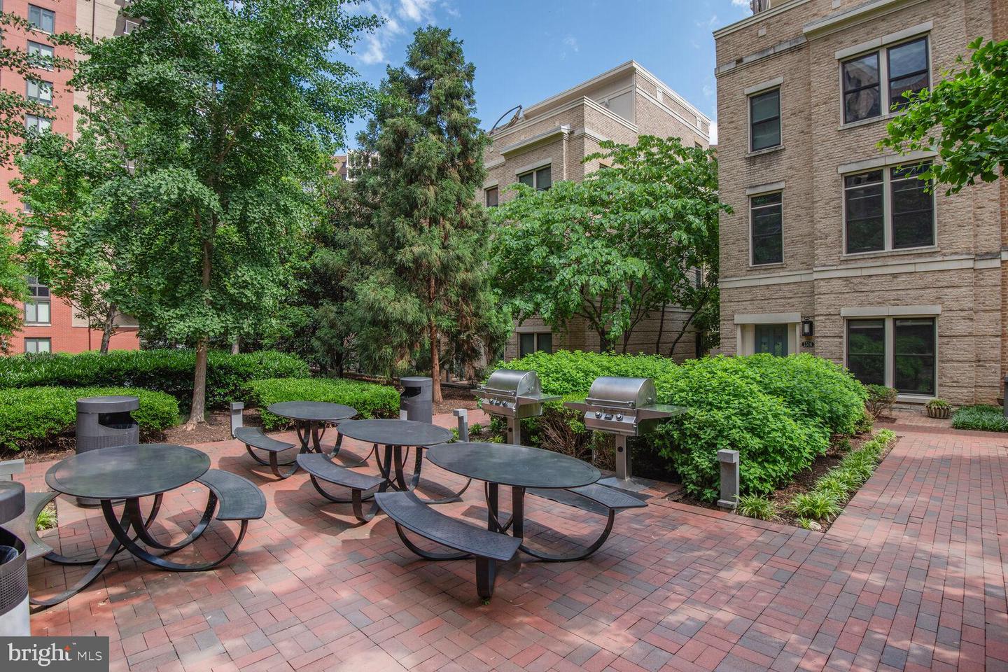 1516 16TH CT N, ARLINGTON, Virginia 22209, 3 Bedrooms Bedrooms, ,3 BathroomsBathrooms,Residential,For sale,1516 16TH CT N,VAAR2056974 MLS # VAAR2056974