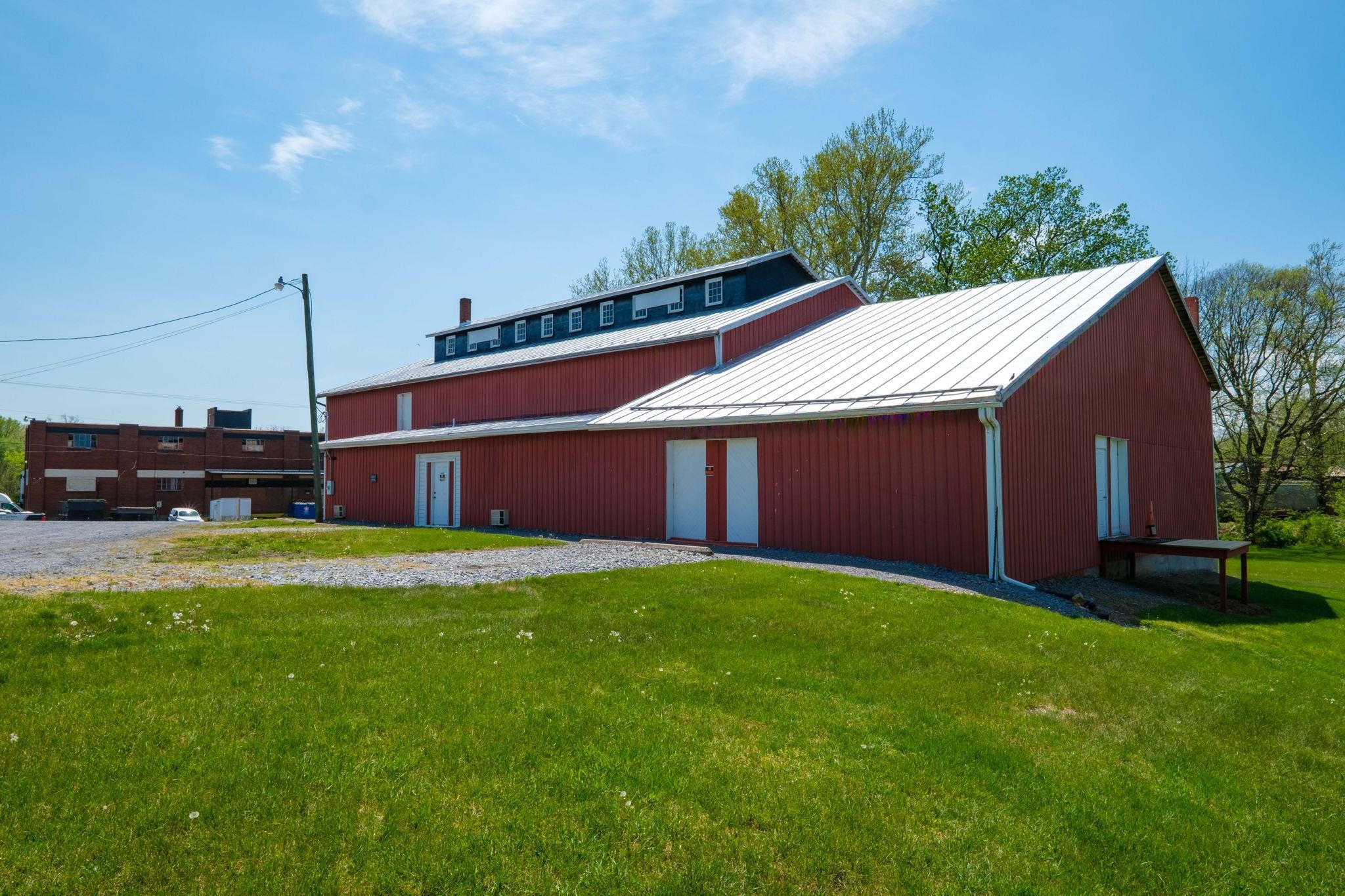 180 HOLLAR CIR, TIMBERVILLE, Virginia 22853, ,Commercial,180 HOLLAR CIR,664534 MLS # 664534