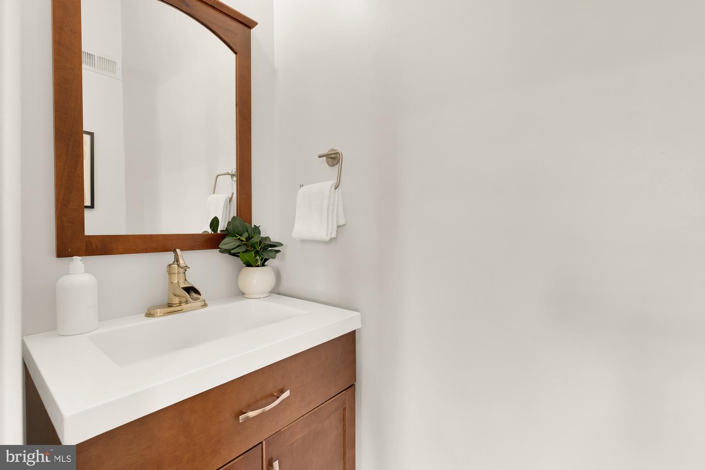 1213 WEST VIRGINIA AVE NE, WASHINGTON, District Of Columbia 20002, 6 Bedrooms Bedrooms, ,3 BathroomsBathrooms,Residential,For sale,1213 WEST VIRGINIA AVE NE,DCDC2199342 MLS # DCDC2199342