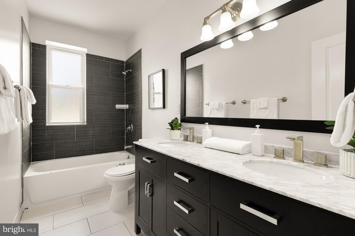 1213 WEST VIRGINIA AVE NE, WASHINGTON, District Of Columbia 20002, 6 Bedrooms Bedrooms, ,3 BathroomsBathrooms,Residential,For sale,1213 WEST VIRGINIA AVE NE,DCDC2199342 MLS # DCDC2199342