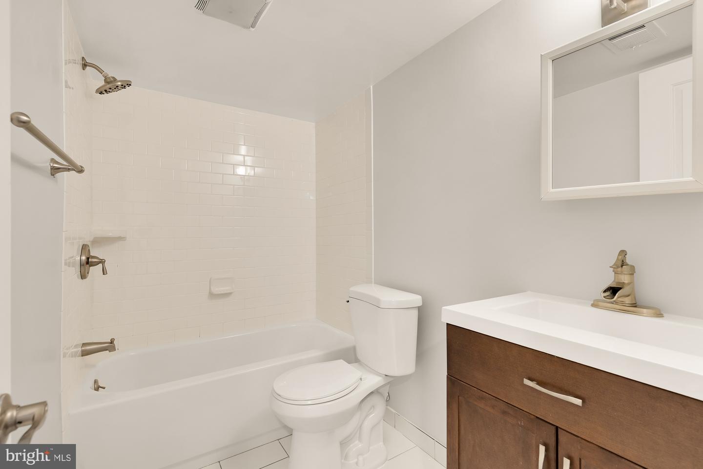 1213 WEST VIRGINIA AVE NE, WASHINGTON, District Of Columbia 20002, 6 Bedrooms Bedrooms, ,3 BathroomsBathrooms,Residential,For sale,1213 WEST VIRGINIA AVE NE,DCDC2199342 MLS # DCDC2199342