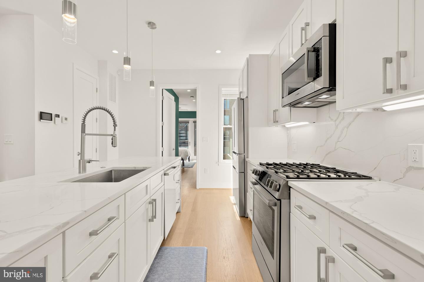 41 Q ST NE #100, WASHINGTON, District Of Columbia 20002, 3 Bedrooms Bedrooms, ,3 BathroomsBathrooms,Residential,For sale,41 Q ST NE #100,DCDC2199372 MLS # DCDC2199372