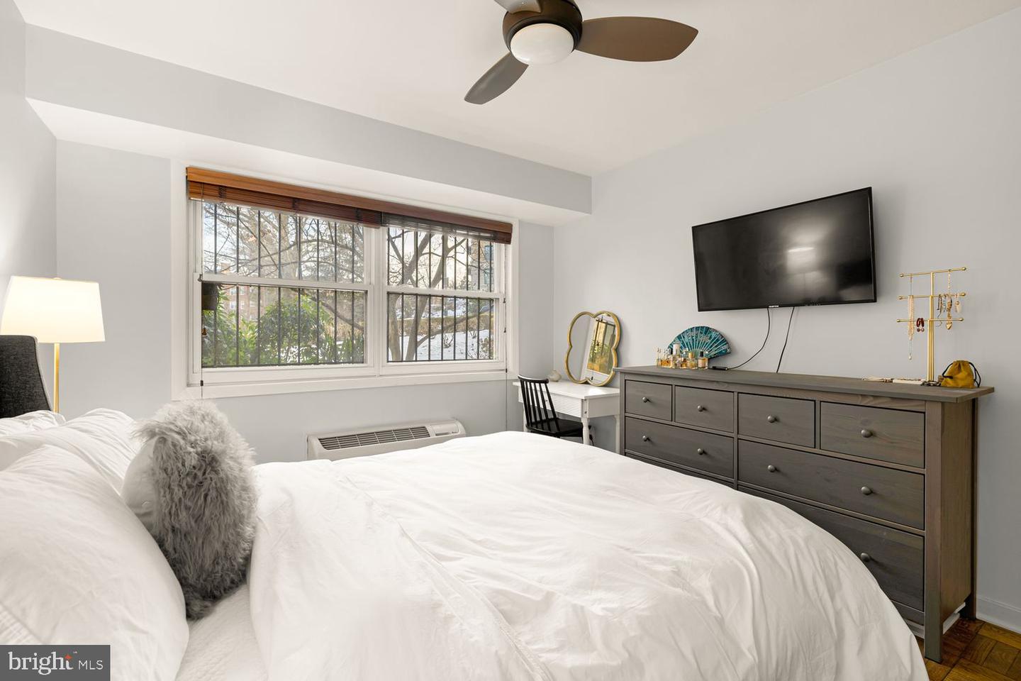 1801 CLYDESDALE PL NW #222, WASHINGTON, District Of Columbia 20009, 1 Bedroom Bedrooms, ,1 BathroomBathrooms,Residential,For sale,1801 CLYDESDALE PL NW #222,DCDC2199382 MLS # DCDC2199382