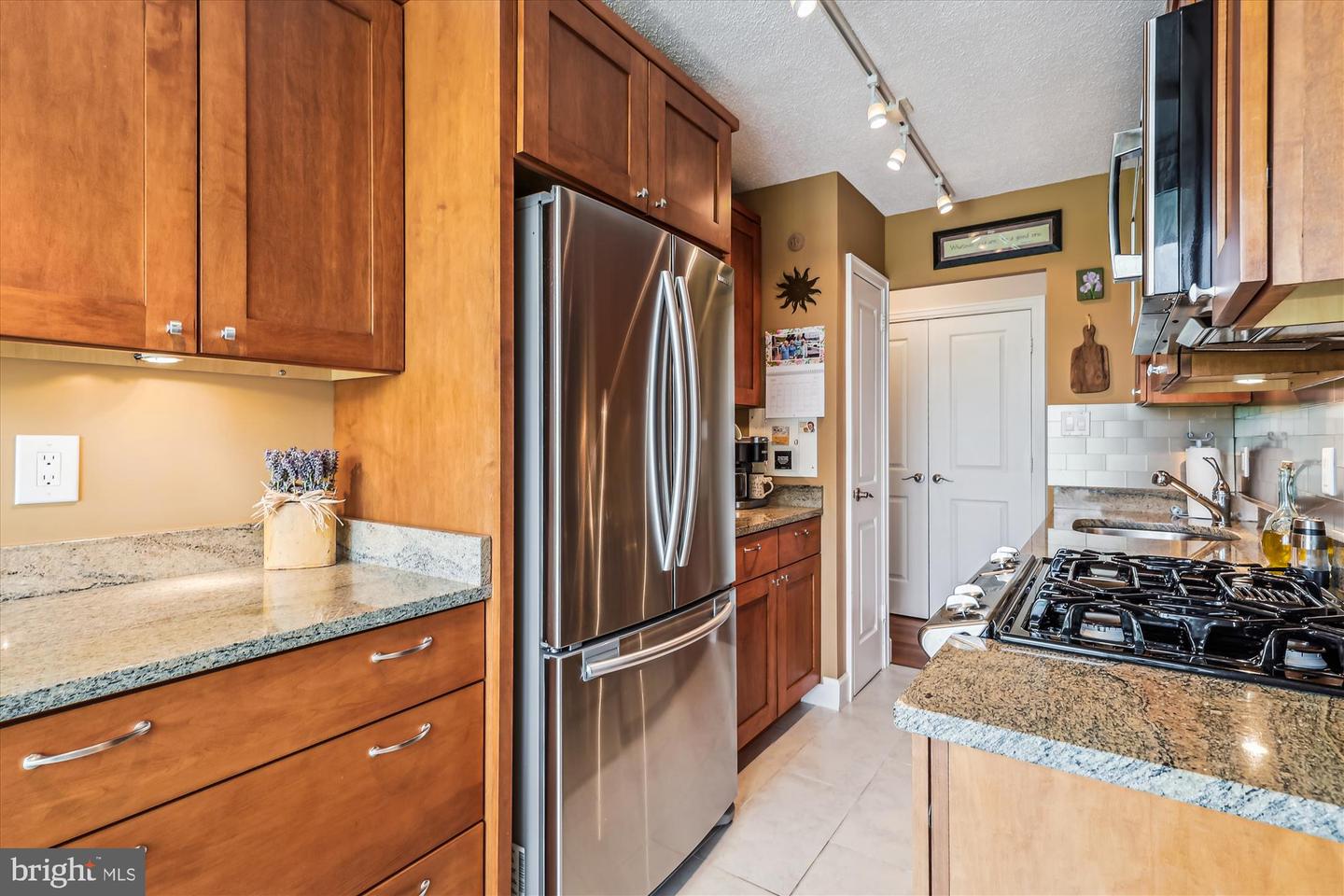 501 SLATERS LN #316, ALEXANDRIA, Virginia 22314, 1 Bedroom Bedrooms, ,1 BathroomBathrooms,Residential,For sale,501 SLATERS LN #316,VAAX2045176 MLS # VAAX2045176