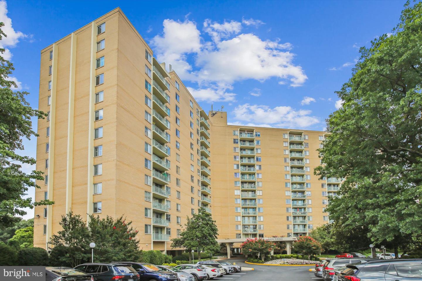 501 SLATERS LN #316, ALEXANDRIA, Virginia 22314, 1 Bedroom Bedrooms, ,1 BathroomBathrooms,Residential,For sale,501 SLATERS LN #316,VAAX2045176 MLS # VAAX2045176