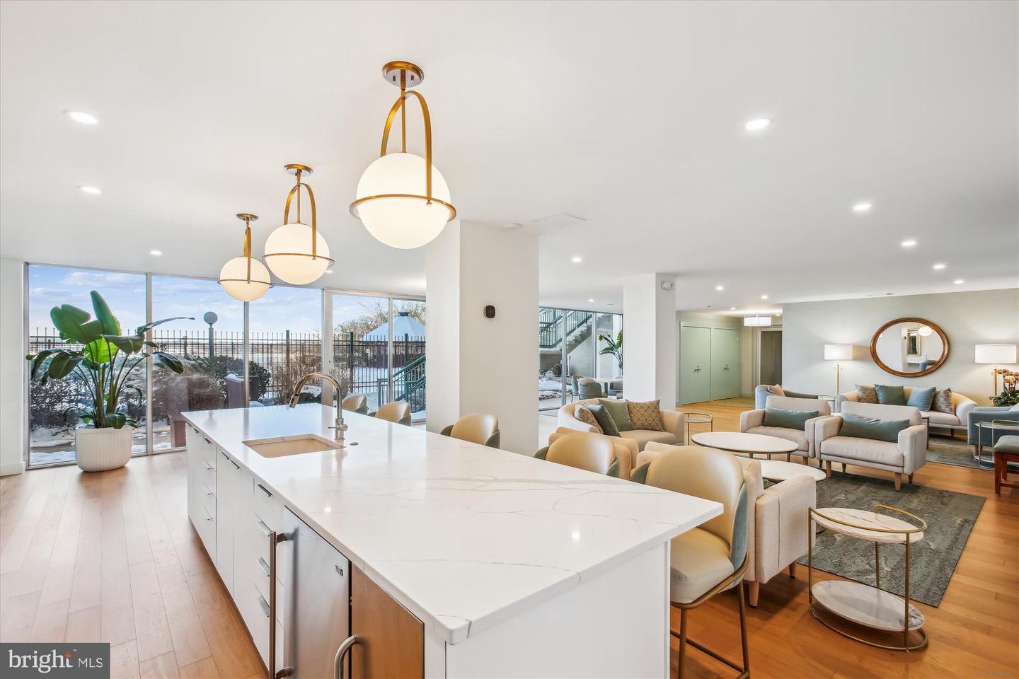 501 SLATERS LN #316, ALEXANDRIA, Virginia 22314, 1 Bedroom Bedrooms, ,1 BathroomBathrooms,Residential,For sale,501 SLATERS LN #316,VAAX2045176 MLS # VAAX2045176