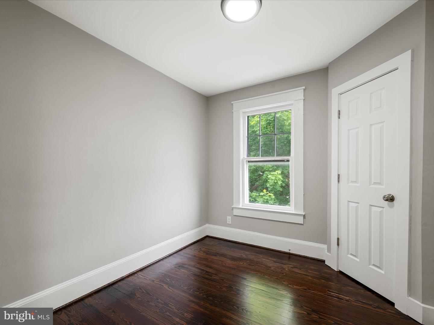19 W JACKSON ST, FRONT ROYAL, Virginia 22630, 3 Bedrooms Bedrooms, ,1 BathroomBathrooms,Residential,For sale,19 W JACKSON ST,VAWR2011116 MLS # VAWR2011116