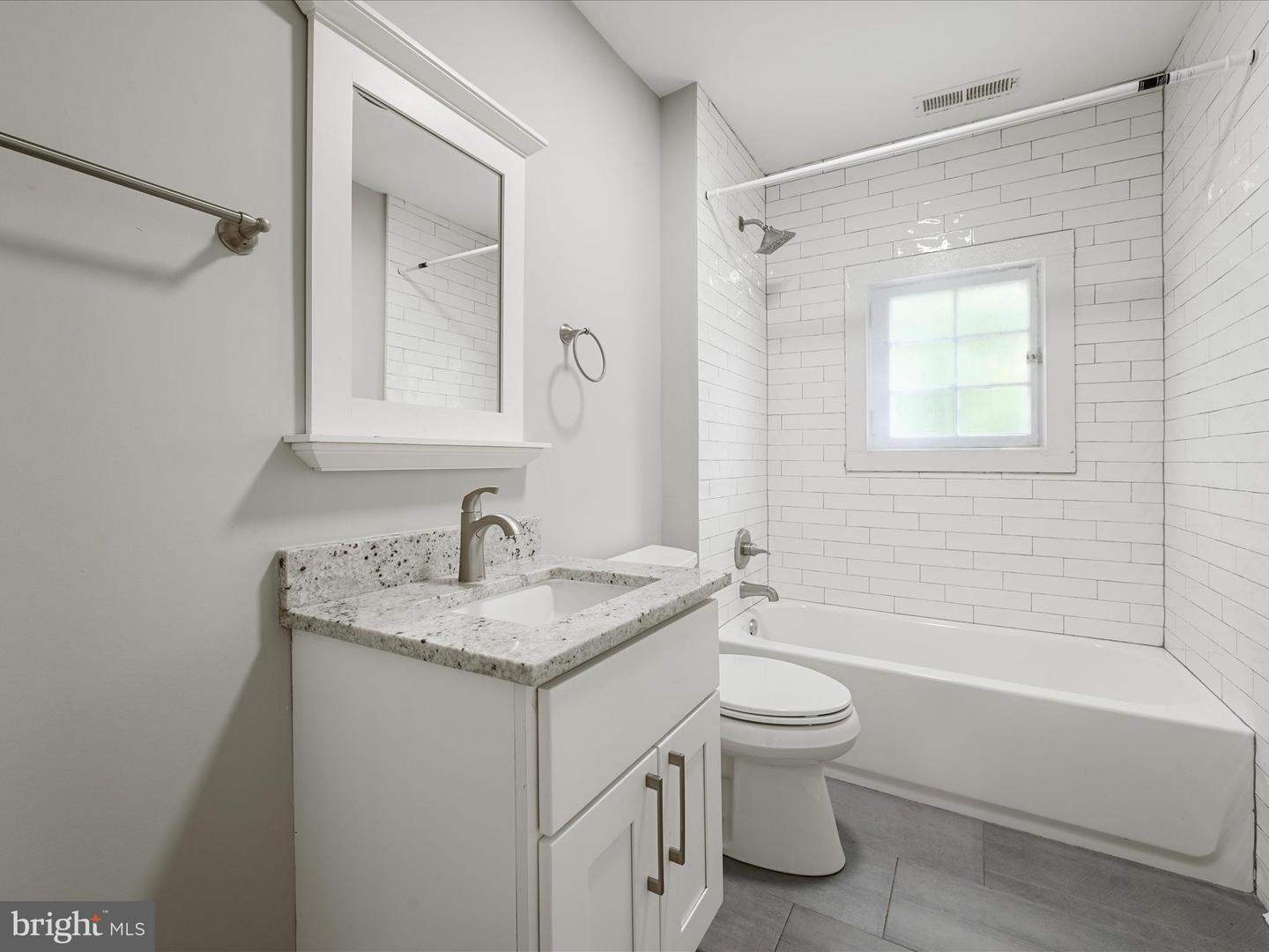 19 W JACKSON ST, FRONT ROYAL, Virginia 22630, 3 Bedrooms Bedrooms, ,1 BathroomBathrooms,Residential,For sale,19 W JACKSON ST,VAWR2011116 MLS # VAWR2011116