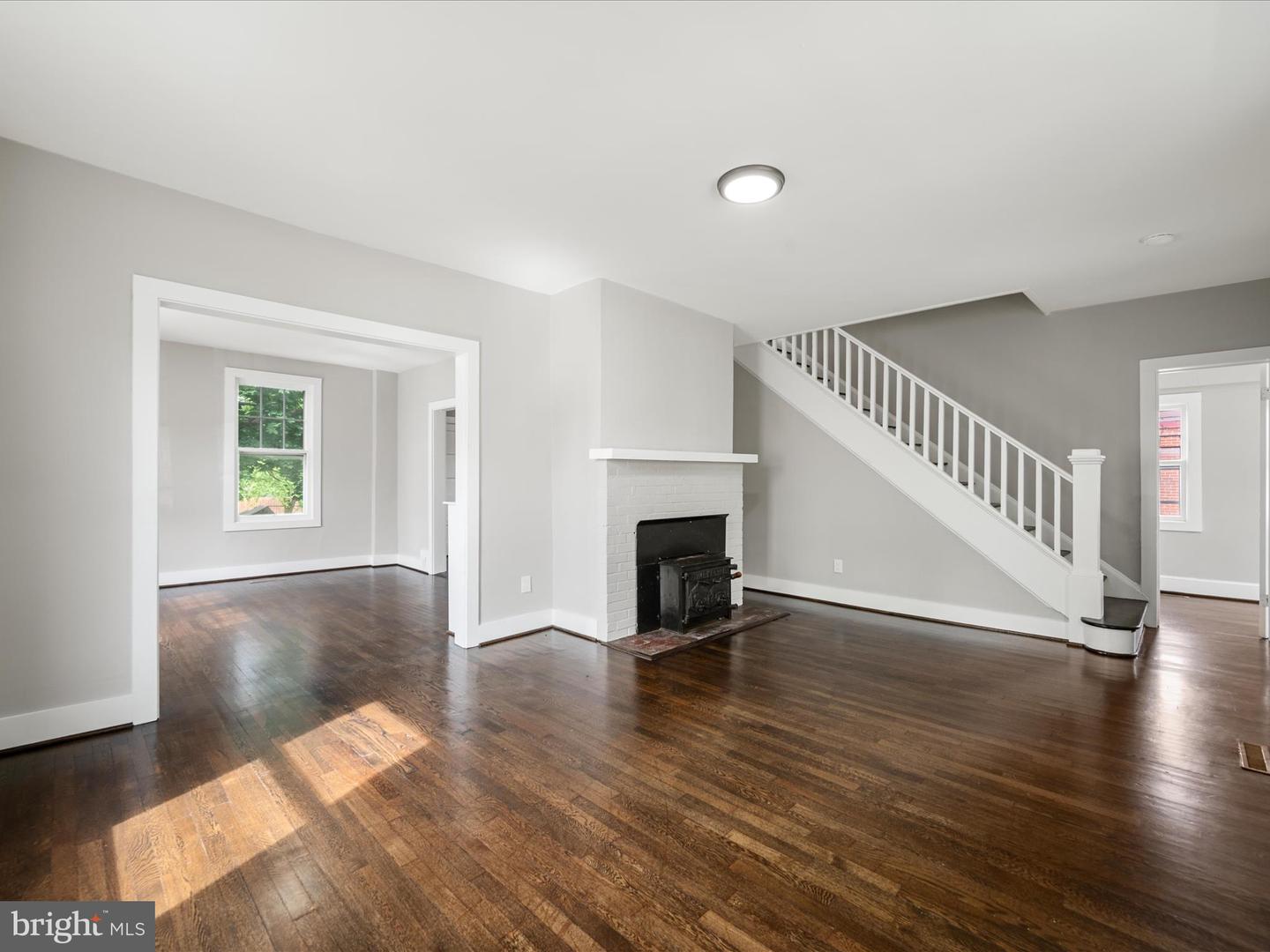 19 W JACKSON ST, FRONT ROYAL, Virginia 22630, 3 Bedrooms Bedrooms, ,1 BathroomBathrooms,Residential,For sale,19 W JACKSON ST,VAWR2011116 MLS # VAWR2011116