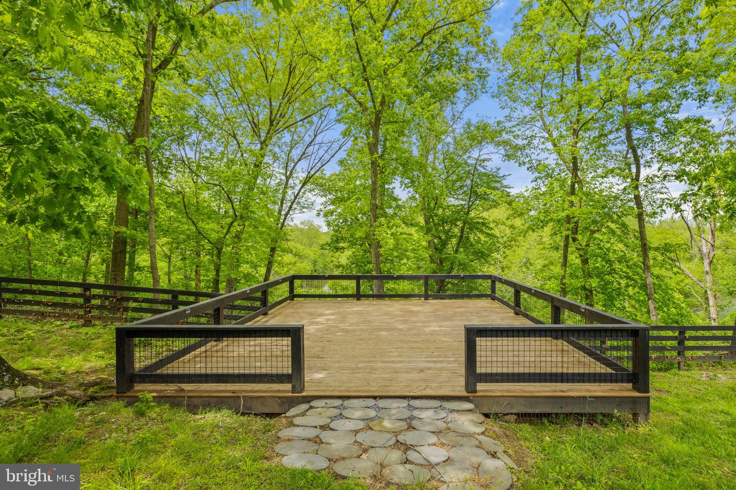 23103 KIRK BRANCH RD, MIDDLEBURG, Virginia 20117, 2 Bedrooms Bedrooms, ,2 BathroomsBathrooms,Residential,For sale,23103 KIRK BRANCH RD,VALO2096114 MLS # VALO2096114