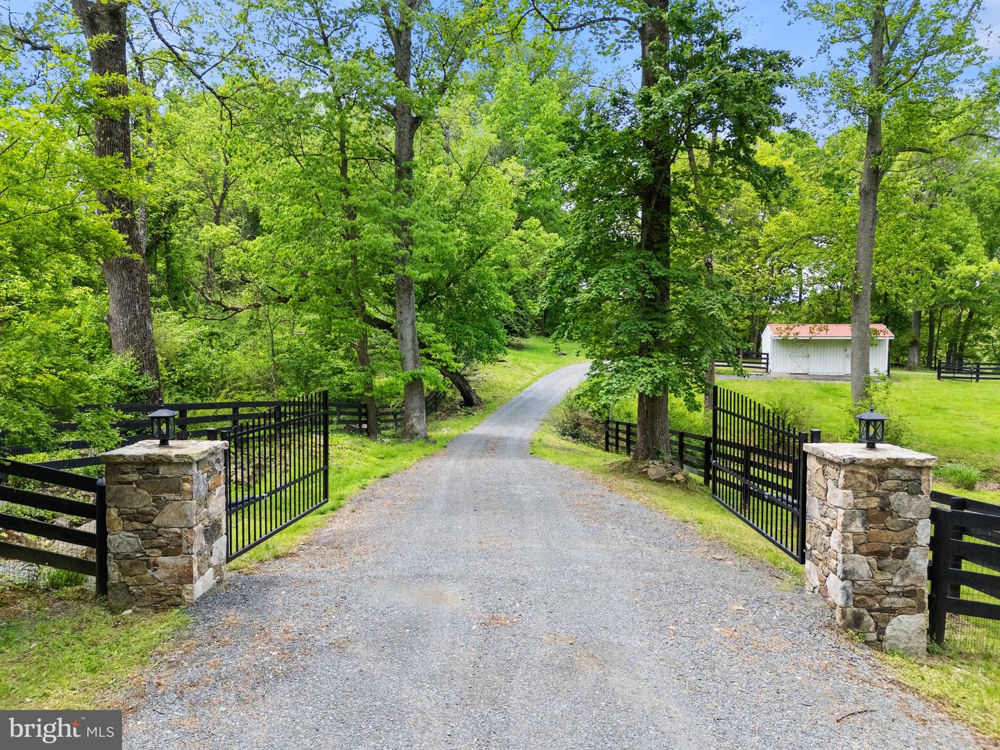 23103 KIRK BRANCH RD, MIDDLEBURG, Virginia 20117, 2 Bedrooms Bedrooms, ,2 BathroomsBathrooms,Residential,For sale,23103 KIRK BRANCH RD,VALO2096114 MLS # VALO2096114
