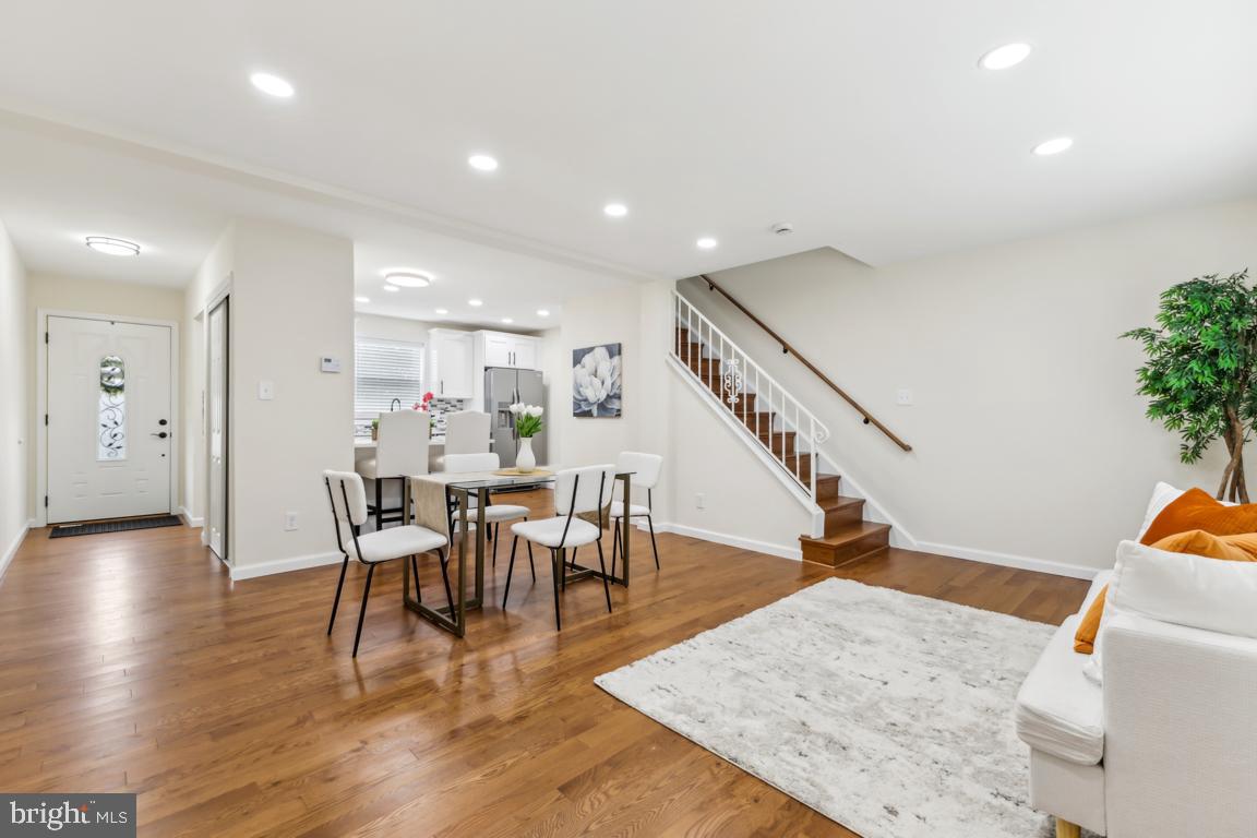 210 TENNESSEE AVE, ALEXANDRIA, Virginia 22305, 3 Bedrooms Bedrooms, ,2 BathroomsBathrooms,Residential,For sale,210 TENNESSEE AVE,VAAX2045256 MLS # VAAX2045256
