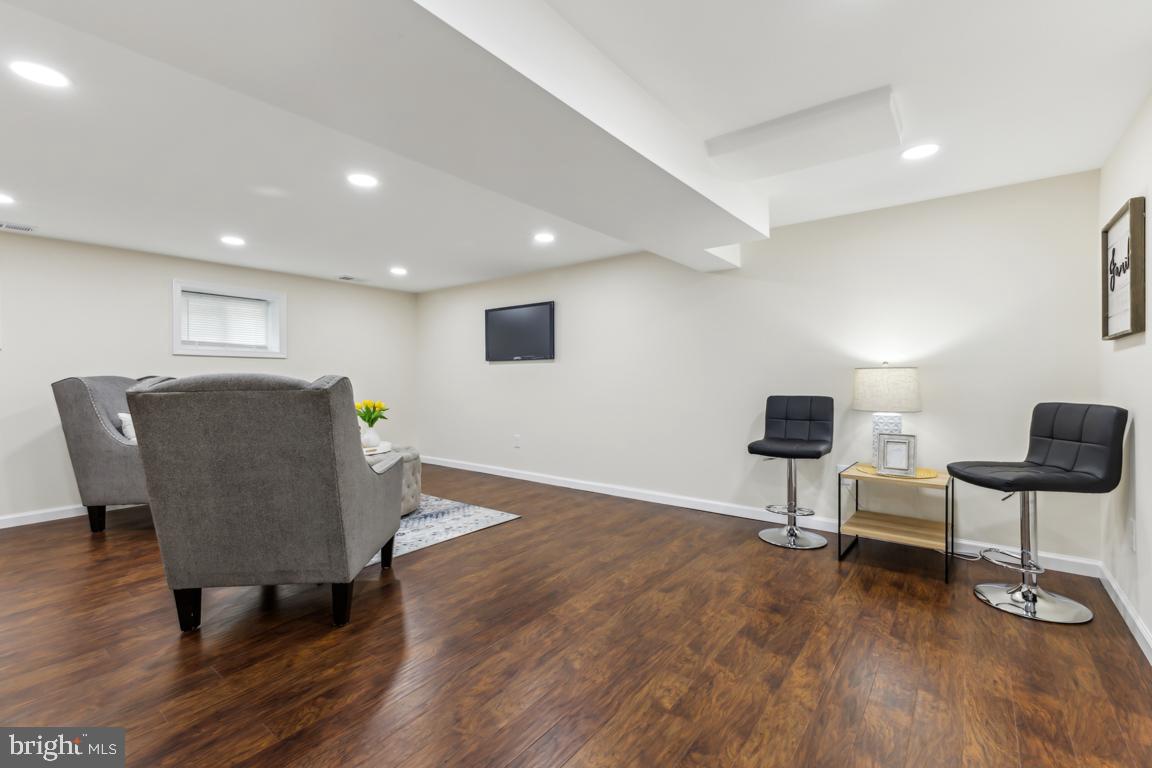 210 TENNESSEE AVE, ALEXANDRIA, Virginia 22305, 3 Bedrooms Bedrooms, ,2 BathroomsBathrooms,Residential,For sale,210 TENNESSEE AVE,VAAX2045256 MLS # VAAX2045256