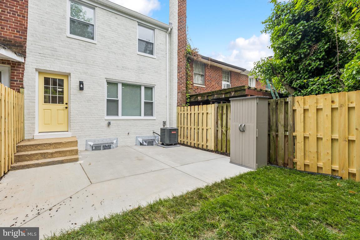 210 TENNESSEE AVE, ALEXANDRIA, Virginia 22305, 3 Bedrooms Bedrooms, ,2 BathroomsBathrooms,Residential,For sale,210 TENNESSEE AVE,VAAX2045256 MLS # VAAX2045256