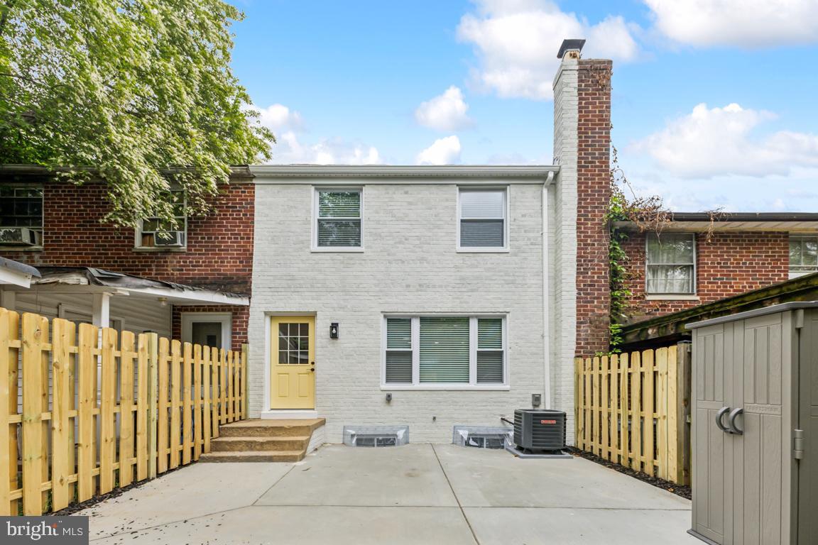 210 TENNESSEE AVE, ALEXANDRIA, Virginia 22305, 3 Bedrooms Bedrooms, ,2 BathroomsBathrooms,Residential,For sale,210 TENNESSEE AVE,VAAX2045256 MLS # VAAX2045256