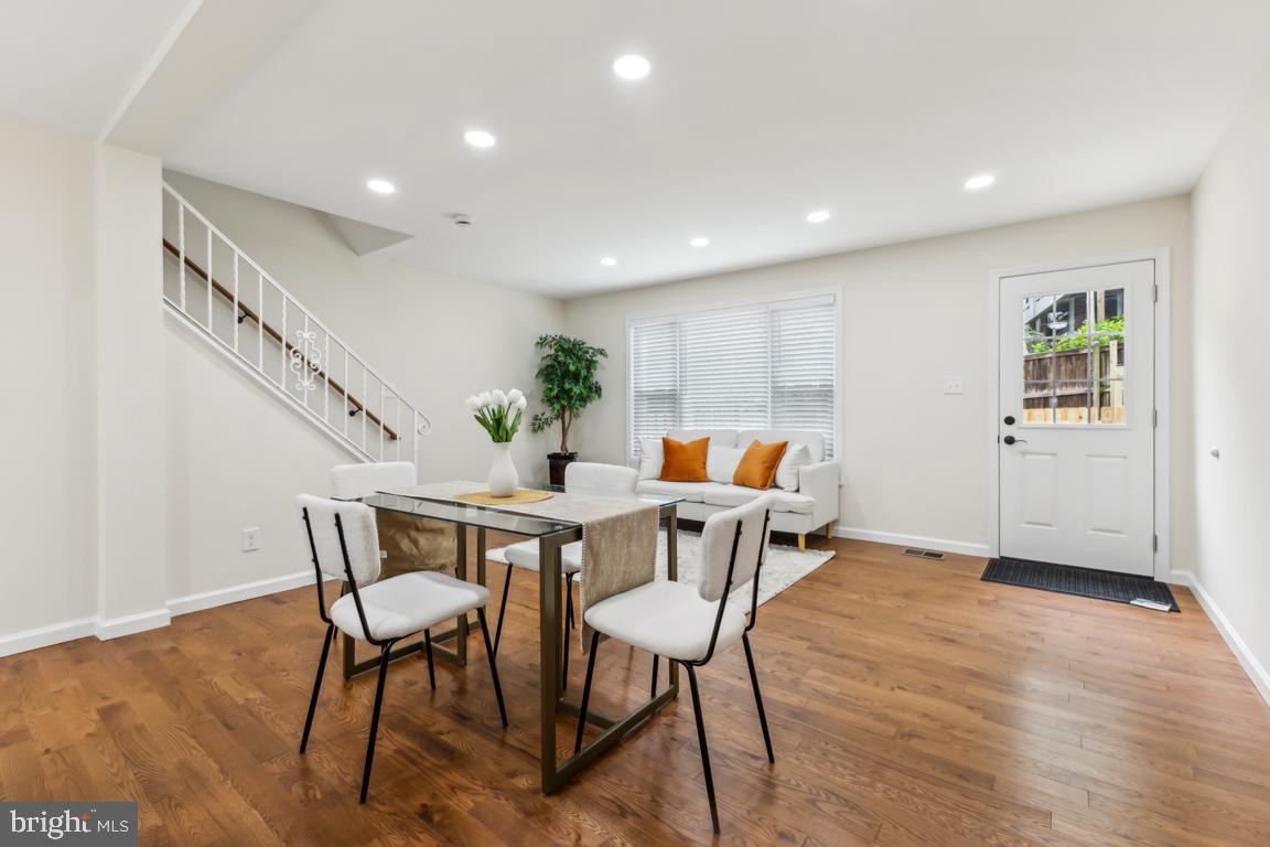 210 TENNESSEE AVE, ALEXANDRIA, Virginia 22305, 3 Bedrooms Bedrooms, ,2 BathroomsBathrooms,Residential,For sale,210 TENNESSEE AVE,VAAX2045256 MLS # VAAX2045256