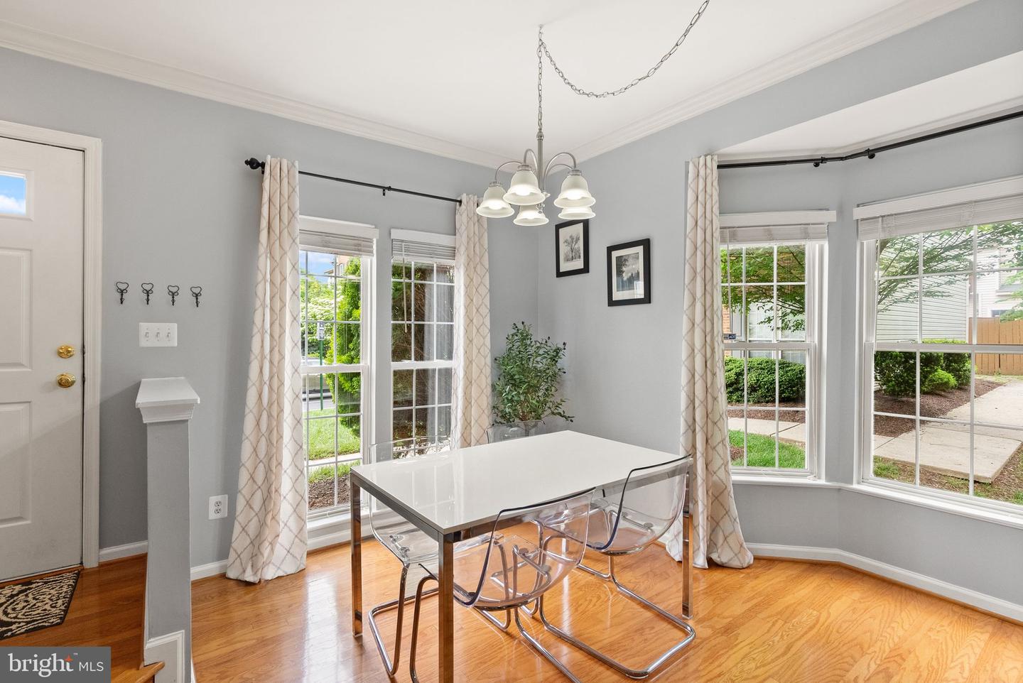 4270 WHEELED CAISSON SQ, FAIRFAX, Virginia 22033, 2 Bedrooms Bedrooms, ,2 BathroomsBathrooms,Residential,For sale,4270 WHEELED CAISSON SQ,VAFX2240546 MLS # VAFX2240546