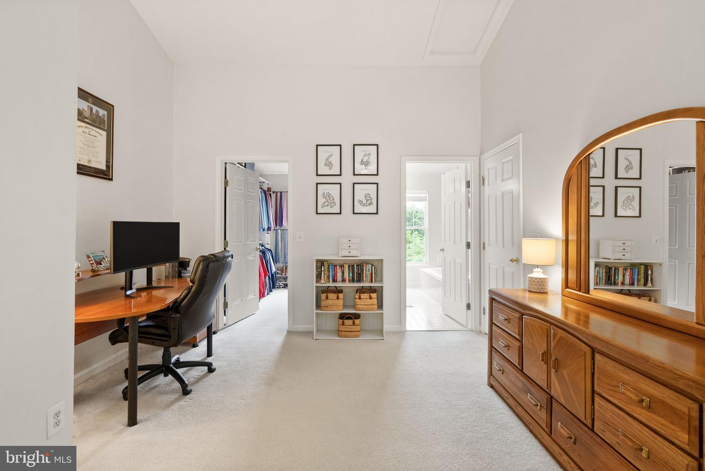 4270 WHEELED CAISSON SQ, FAIRFAX, Virginia 22033, 2 Bedrooms Bedrooms, ,2 BathroomsBathrooms,Residential,For sale,4270 WHEELED CAISSON SQ,VAFX2240546 MLS # VAFX2240546