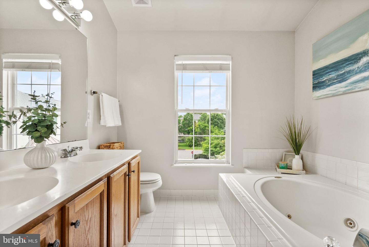 4270 WHEELED CAISSON SQ, FAIRFAX, Virginia 22033, 2 Bedrooms Bedrooms, ,2 BathroomsBathrooms,Residential,For sale,4270 WHEELED CAISSON SQ,VAFX2240546 MLS # VAFX2240546