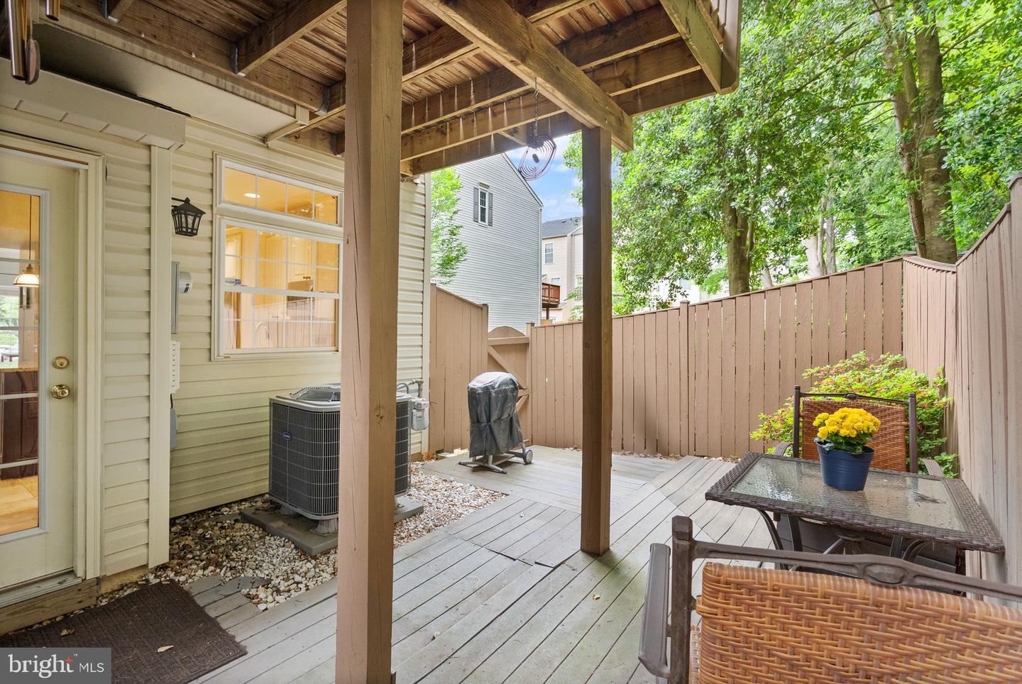 4270 WHEELED CAISSON SQ, FAIRFAX, Virginia 22033, 2 Bedrooms Bedrooms, ,2 BathroomsBathrooms,Residential,For sale,4270 WHEELED CAISSON SQ,VAFX2240546 MLS # VAFX2240546