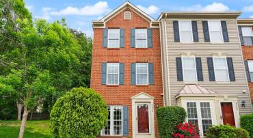 4270 WHEELED CAISSON SQ, FAIRFAX, Virginia 22033, 2 Bedrooms Bedrooms, ,2 BathroomsBathrooms,Residential,For sale,4270 WHEELED CAISSON SQ,VAFX2240546 MLS # VAFX2240546