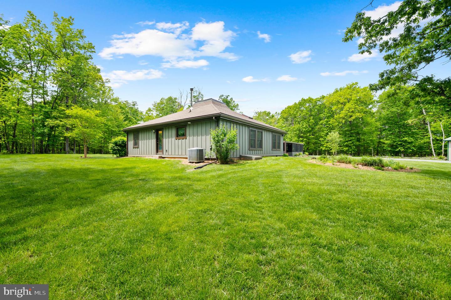 12915 SHADY LN, HILLSBORO, Virginia 20132, 2 Bedrooms Bedrooms, ,2 BathroomsBathrooms,Residential,For sale,12915 SHADY LN,VALO2096324 MLS # VALO2096324