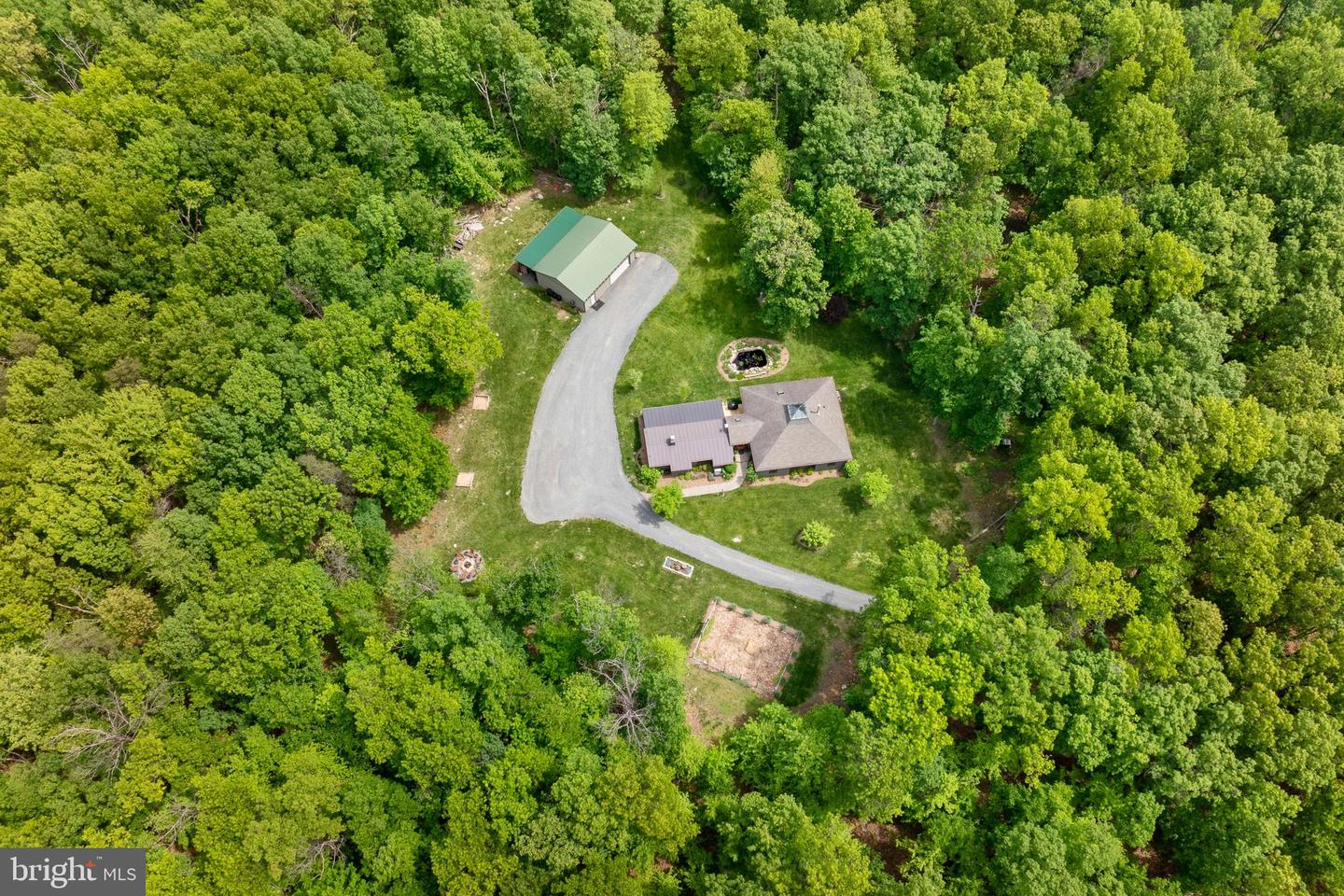 12915 SHADY LN, HILLSBORO, Virginia 20132, 2 Bedrooms Bedrooms, ,2 BathroomsBathrooms,Residential,For sale,12915 SHADY LN,VALO2096324 MLS # VALO2096324