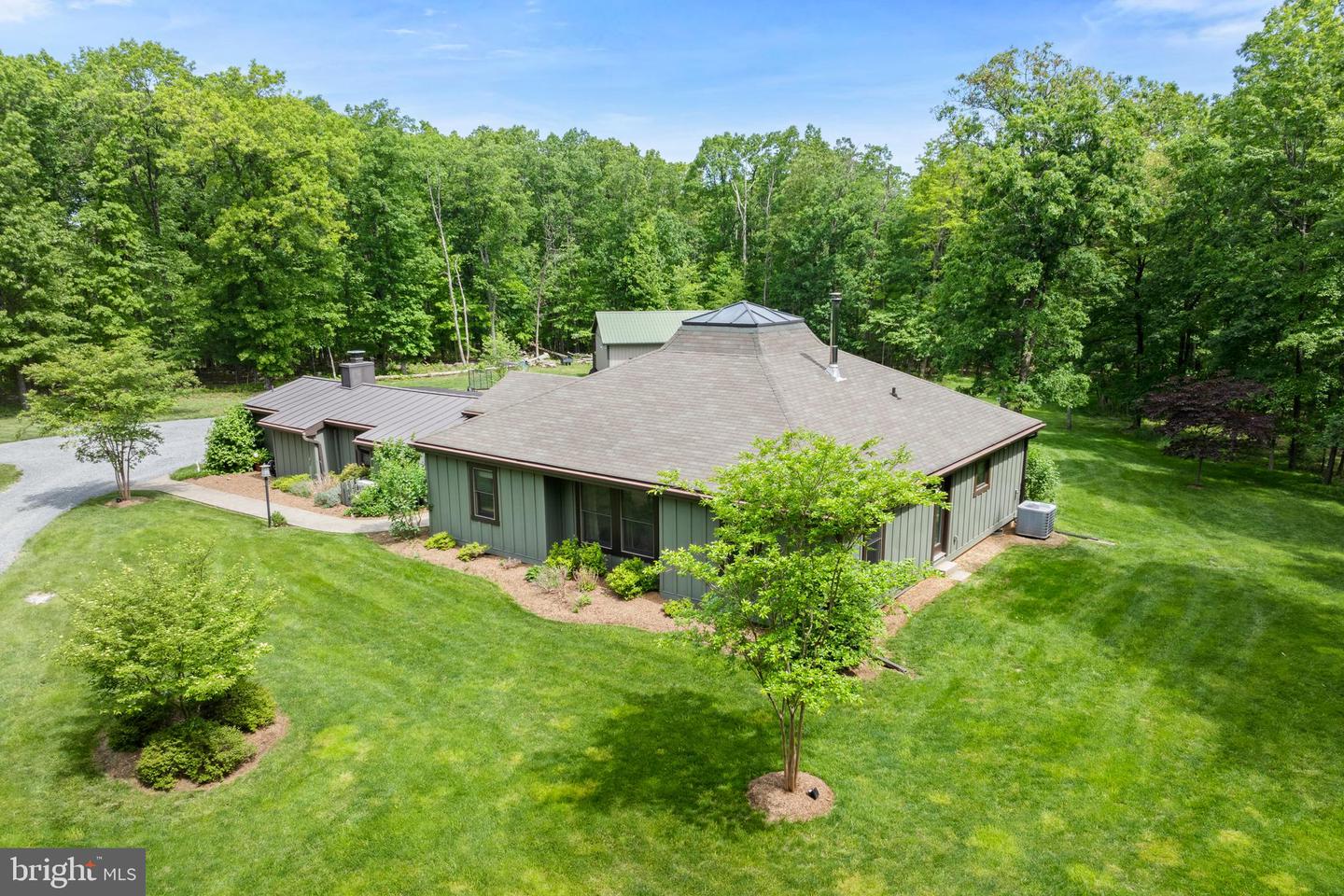 12915 SHADY LN, HILLSBORO, Virginia 20132, 2 Bedrooms Bedrooms, ,2 BathroomsBathrooms,Residential,For sale,12915 SHADY LN,VALO2096324 MLS # VALO2096324