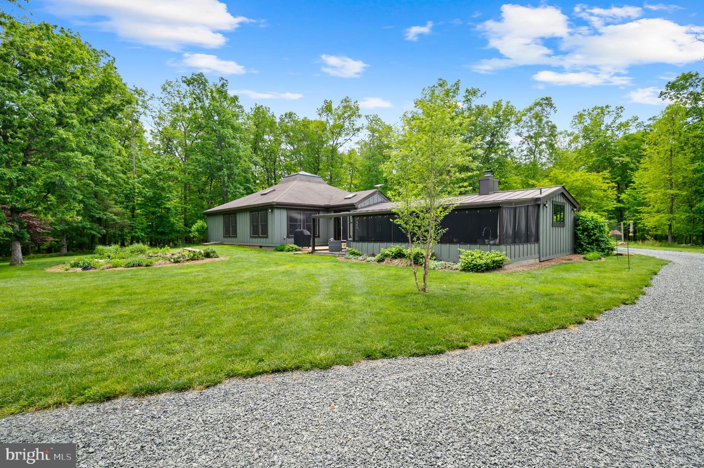 12915 SHADY LN, HILLSBORO, Virginia 20132, 2 Bedrooms Bedrooms, ,2 BathroomsBathrooms,Residential,For sale,12915 SHADY LN,VALO2096324 MLS # VALO2096324
